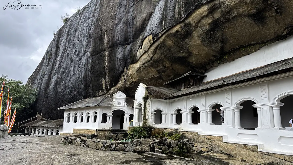 dambulla cave temple